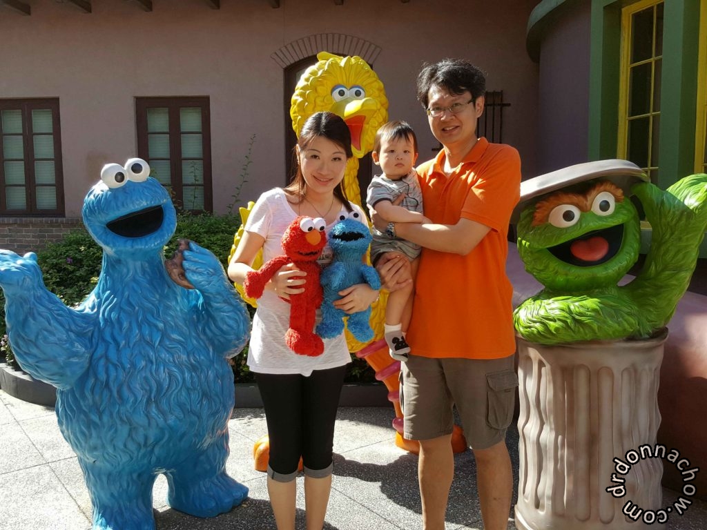 And took some photos with the Sesame Street characters 